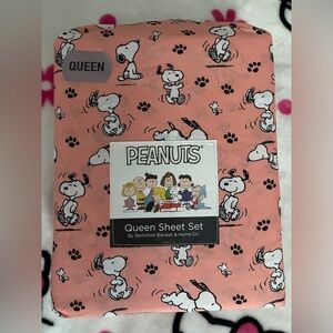 2024 Peanuts Snoopy, queen size sheet set.